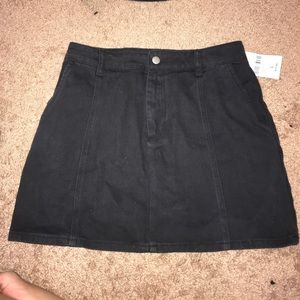 Forever 21 black skirt